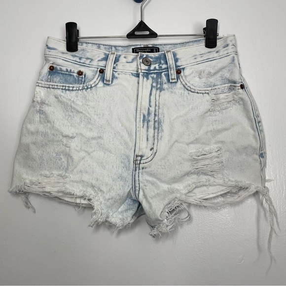 ABERCROMBIE & Fitch Annie High Rise Distressed Short size 25 - Picture 1 of 4